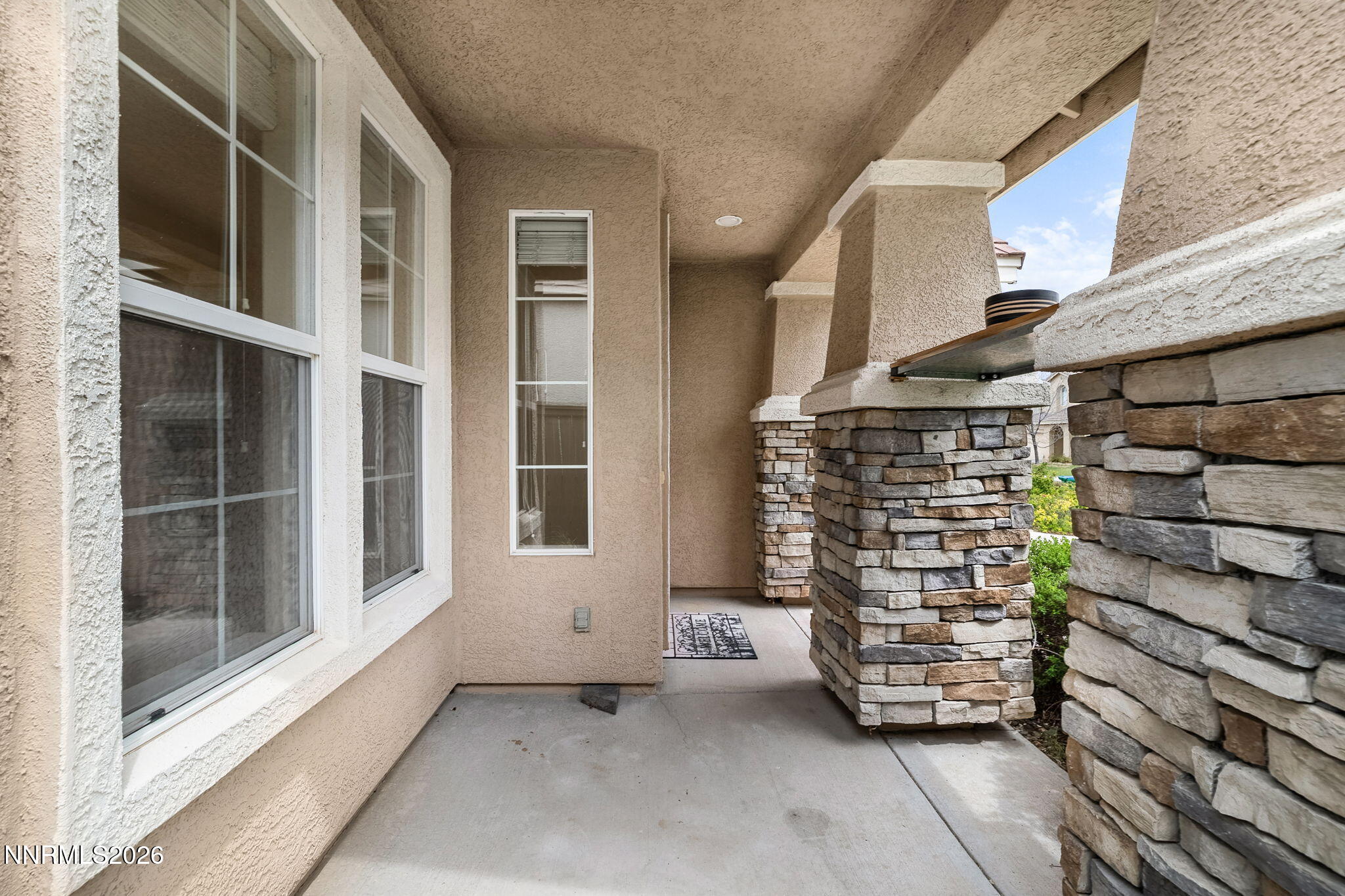 9355 Hummer Court Reno, NV 89521 - Photo 3 of 29 30-web-or-mls-9355 Hummer Ct-31