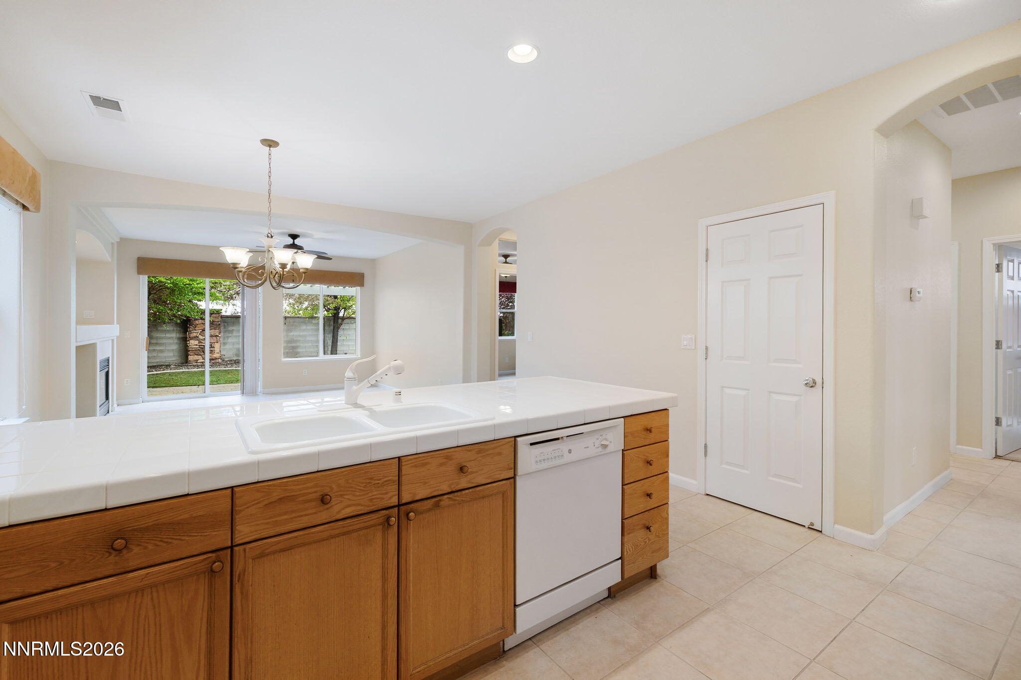 9355 Hummer Court Reno, NV 89521 - Photo 8 of 29 5-web-or-mls-9355 Hummer Ct-6