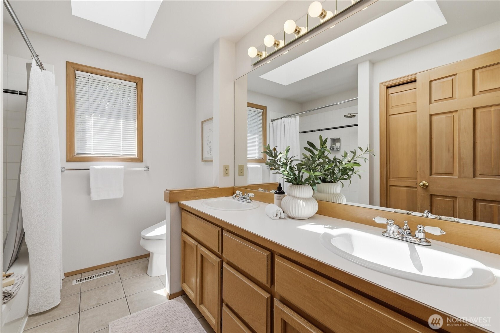 15215 92nd Place Northeast Bothell, WA 98011 - Photo 18 of 36