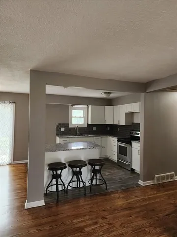 $220,000 | 11013 East 53 Terrace, Raytown, MO 64133