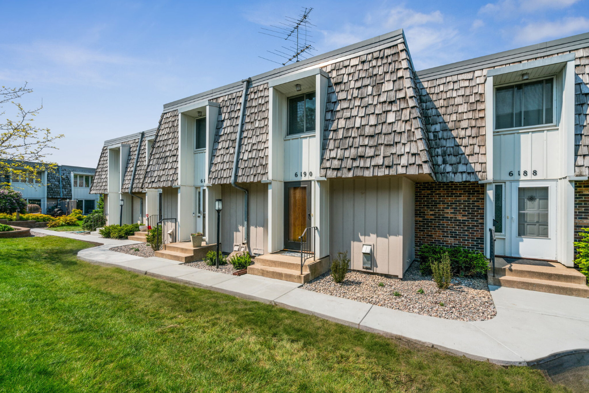6190 Golden Valley Road Golden Valley, MN 55422 - Photo 1 of 34