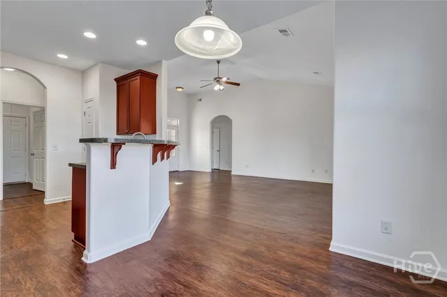 $2,050 | 179 Willow Point Circle, Savannah, GA 31407