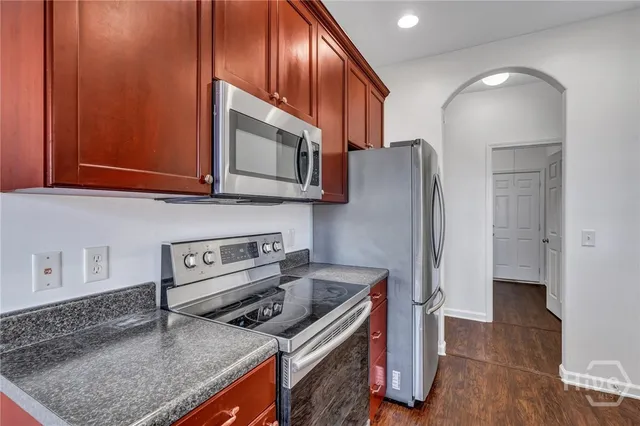 $2,050 | 179 Willow Point Circle, Savannah, GA 31407