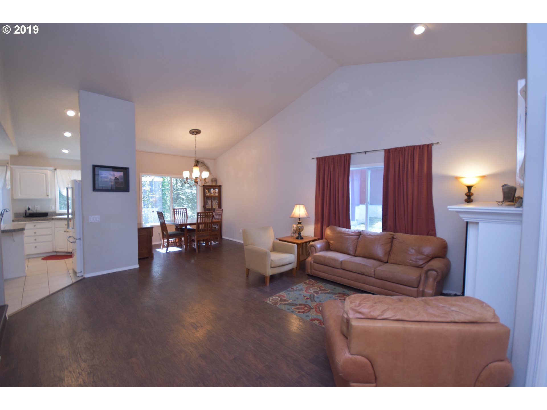 17844 Southwest Bryan Way Beaverton, OR 97007 - Photo 3 of 23 Gallery Image 3