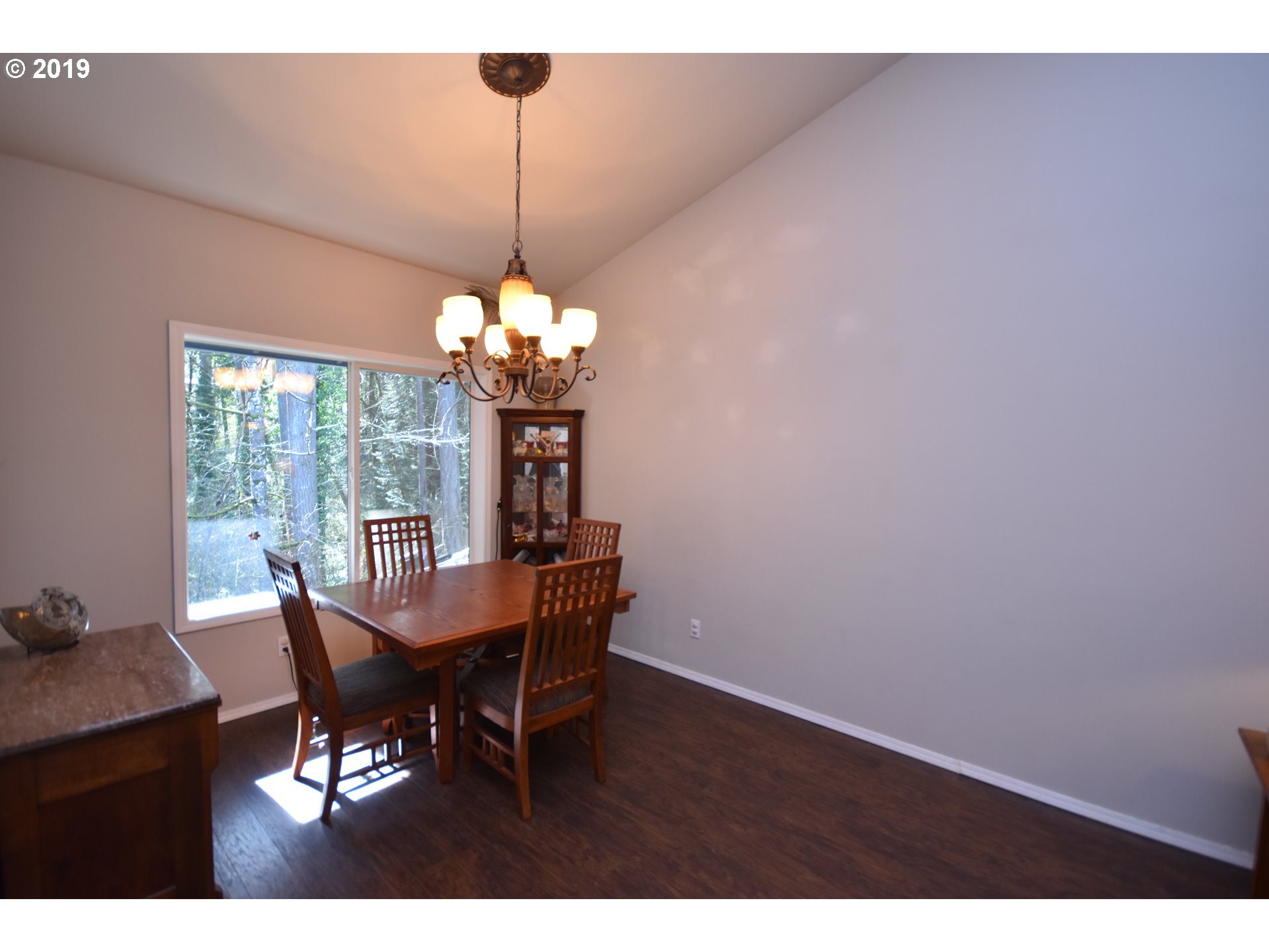 17844 Southwest Bryan Way Beaverton, OR 97007 - Photo 7 of 23 Gallery Image 7
