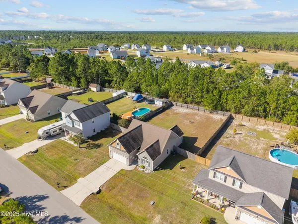 $309,900 | 257 East Ivybridge Drive, Hubert, NC 28539