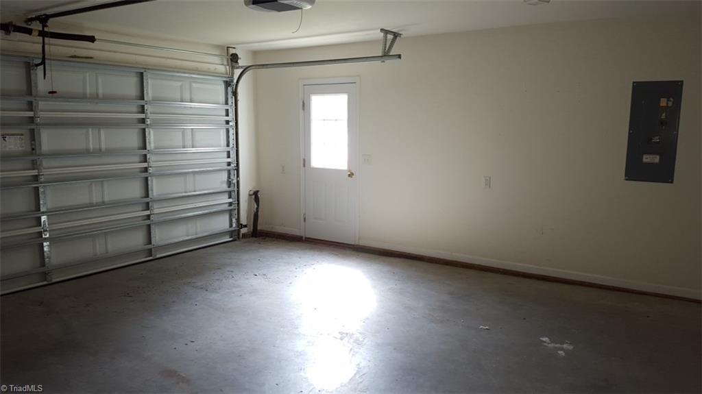 5813 Sunny Ridge Trail Clemmons, NC 27012 - Photo 3 of 18 Garage Interior