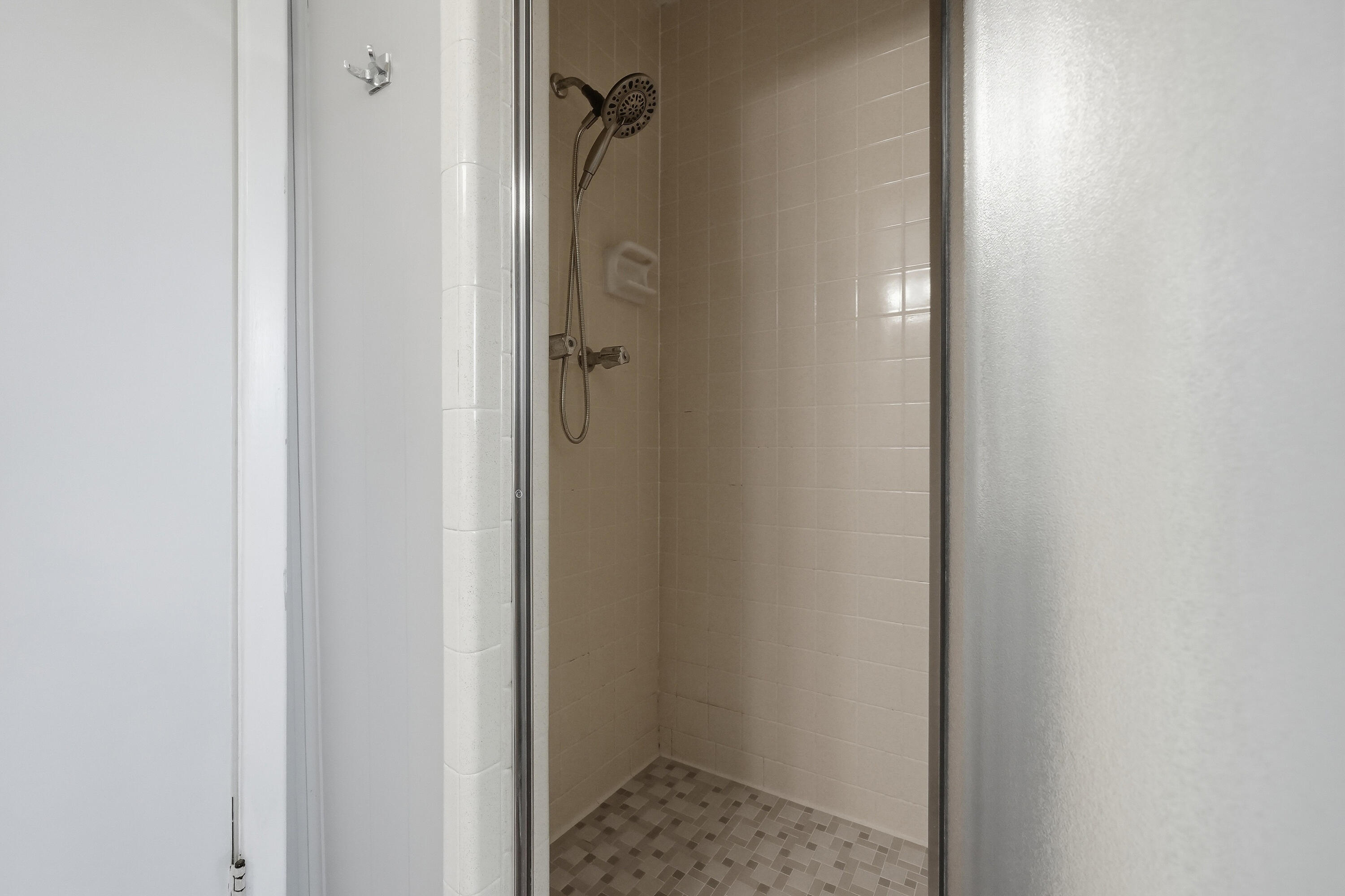 98 Country Club Road Shalimar, FL 32579 - Photo 30 of 37 Bathroom 3