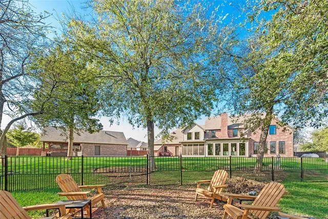 $999,999 | 8660 Turnberry Lane, Ovilla, TX 75154