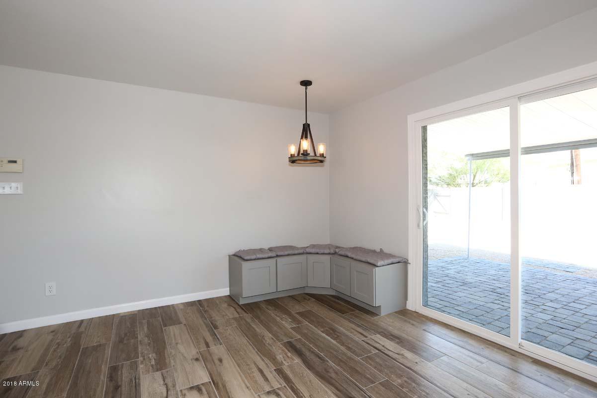 7754 East Thomas Road Scottsdale, AZ 85251 - Photo 11 of 23 Breafast Nook