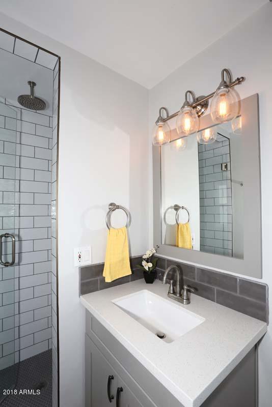 7754 East Thomas Road Scottsdale, AZ 85251 - Photo 7 of 23 Master Bath