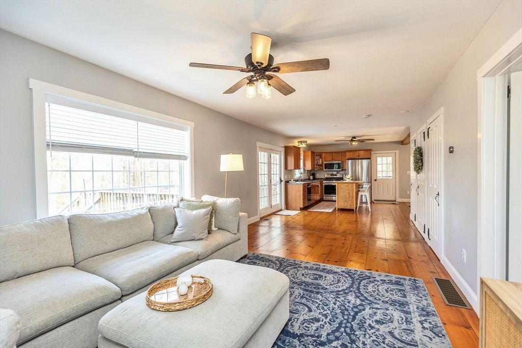 189 Byam Road New Boston, NH 03070 - Photo 4 of 38