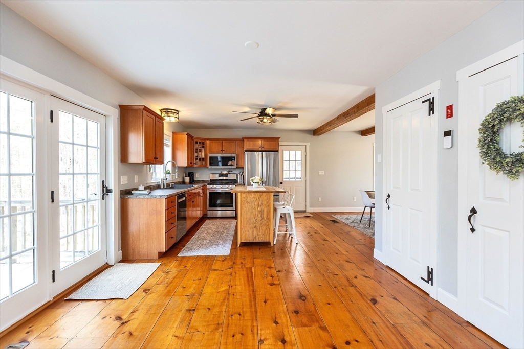 189 Byam Road New Boston, NH 03070 - Photo 9 of 38