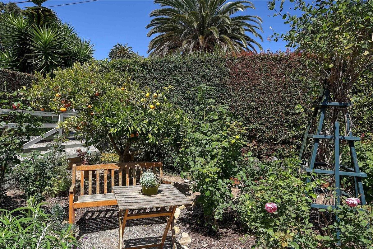 63 Humphrey Road Montecito, CA 93108 - Photo 13 of 22 Outdoor Seating