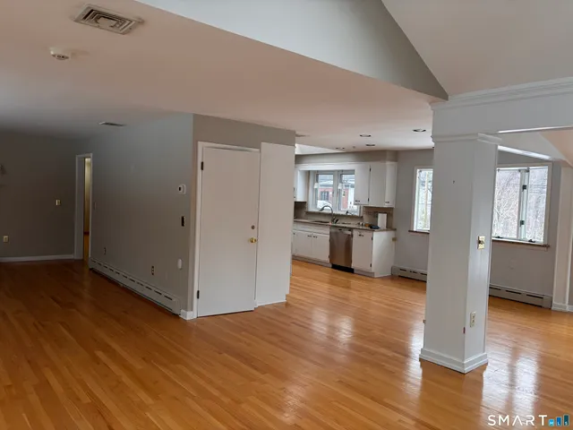 $4,300 | 249 New Canaan Avenue, Norwalk, CT 06850