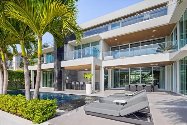 $16,950,000 | 650 Royal Plaza Drive, Fort Lauderdale, FL 33301