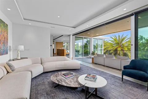 $16,950,000 | 650 Royal Plaza Drive, Fort Lauderdale, FL 33301