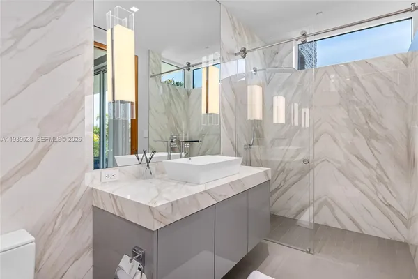 $16,950,000 | 650 Royal Plaza Drive, Fort Lauderdale, FL 33301