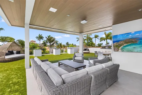 $16,950,000 | 650 Royal Plaza Drive, Fort Lauderdale, FL 33301