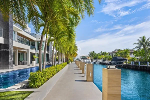 $16,950,000 | 650 Royal Plaza Drive, Fort Lauderdale, FL 33301