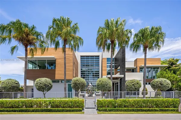 $16,950,000 | 650 Royal Plaza Drive, Fort Lauderdale, FL 33301