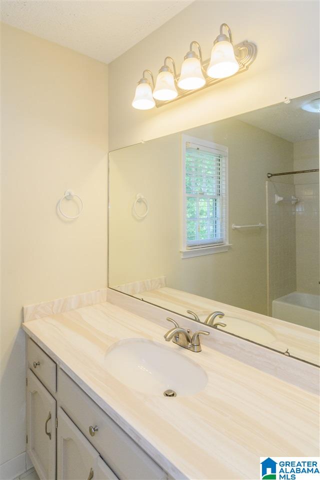1043 Independence Court Alabaster, AL 35007 - Photo 27 of 39