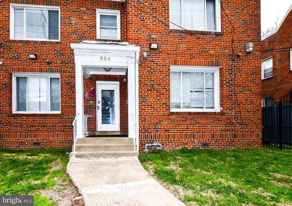 $2,150 | 554 Newcomb Street Southeast, Unit 4, Washington, DC 20032