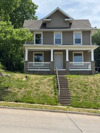 $900 | 919 Leclaire Street, Unit 919, Davenport, IA 52803