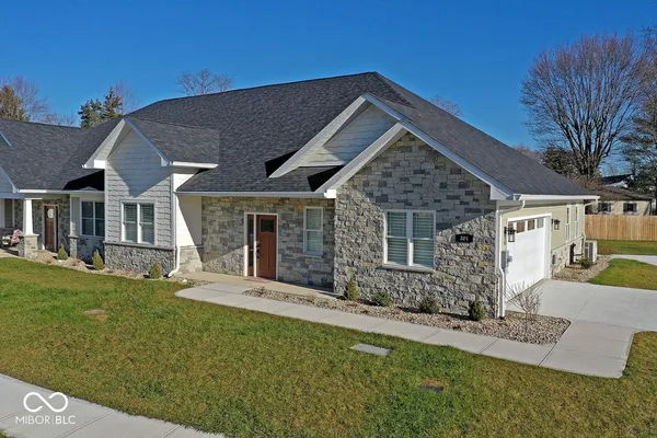 $339,900 | 315 Blue River Drive, Knightstown, IN 46148