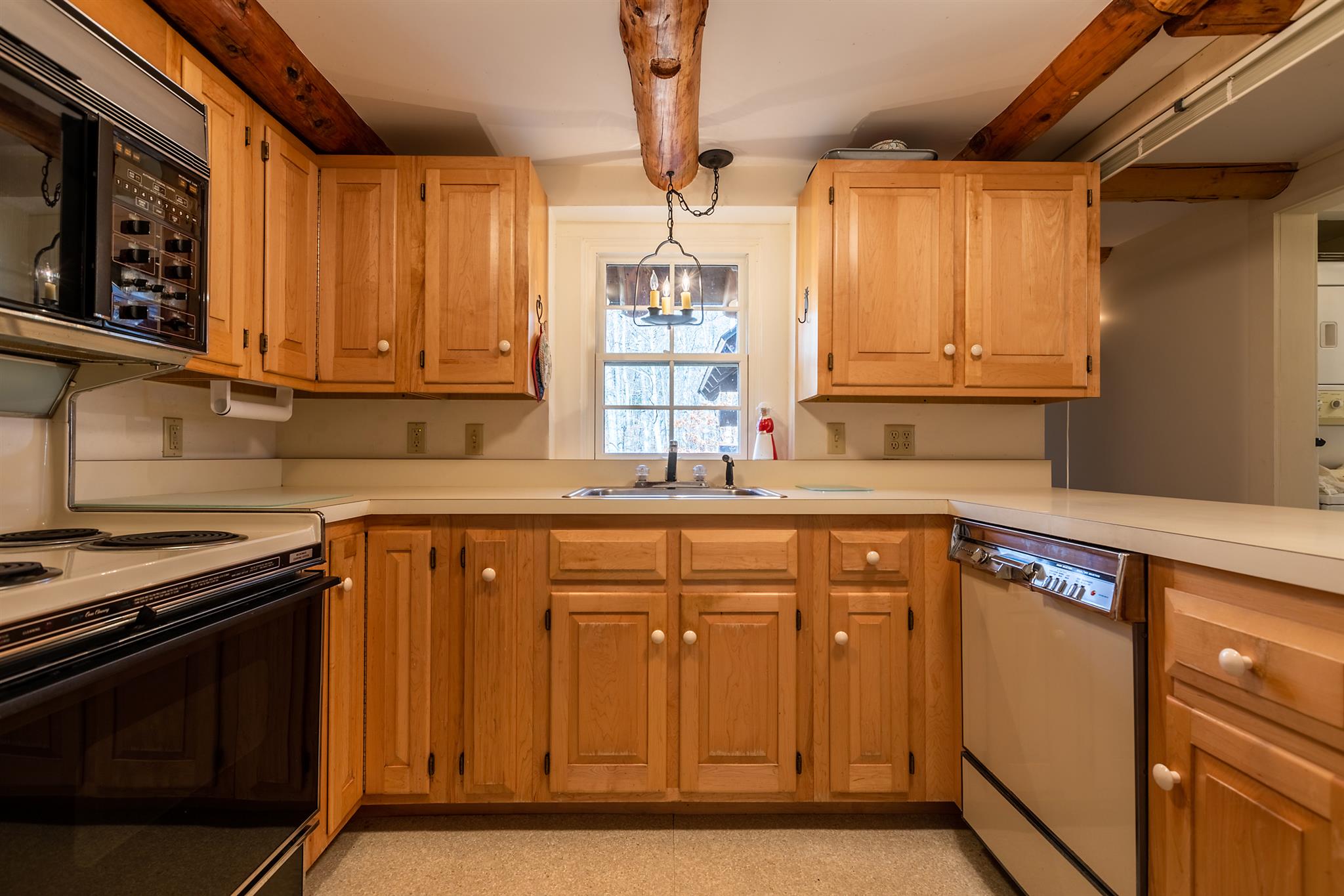 519 Cherry Hill Road Pomfret, VT 05084 - Photo 8 of 40 Gallery Image 8