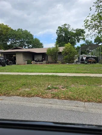 $364,000 | 1235 Tulipwood Drive, Seffner, FL 33584