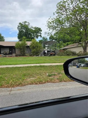 $364,000 | 1235 Tulipwood Drive, Seffner, FL 33584