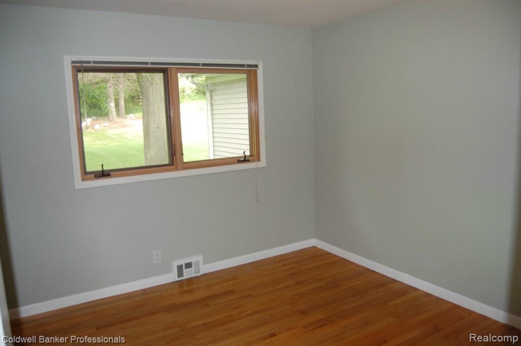 32860 Haverford Road Franklin, MI 48025 - Photo 23 of 29