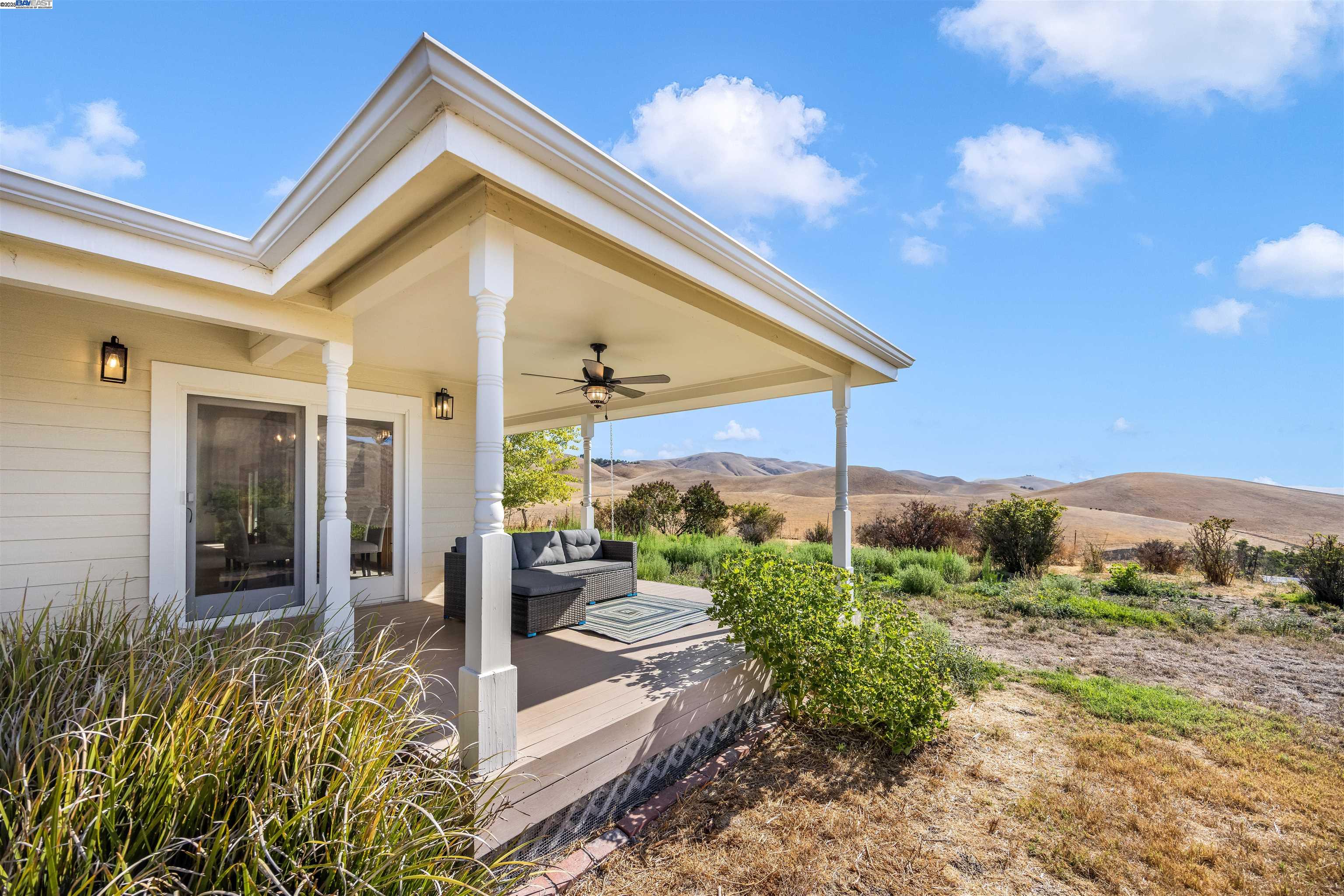 9050 Highland Road Livermore, CA 94551 - Photo 4 of 57