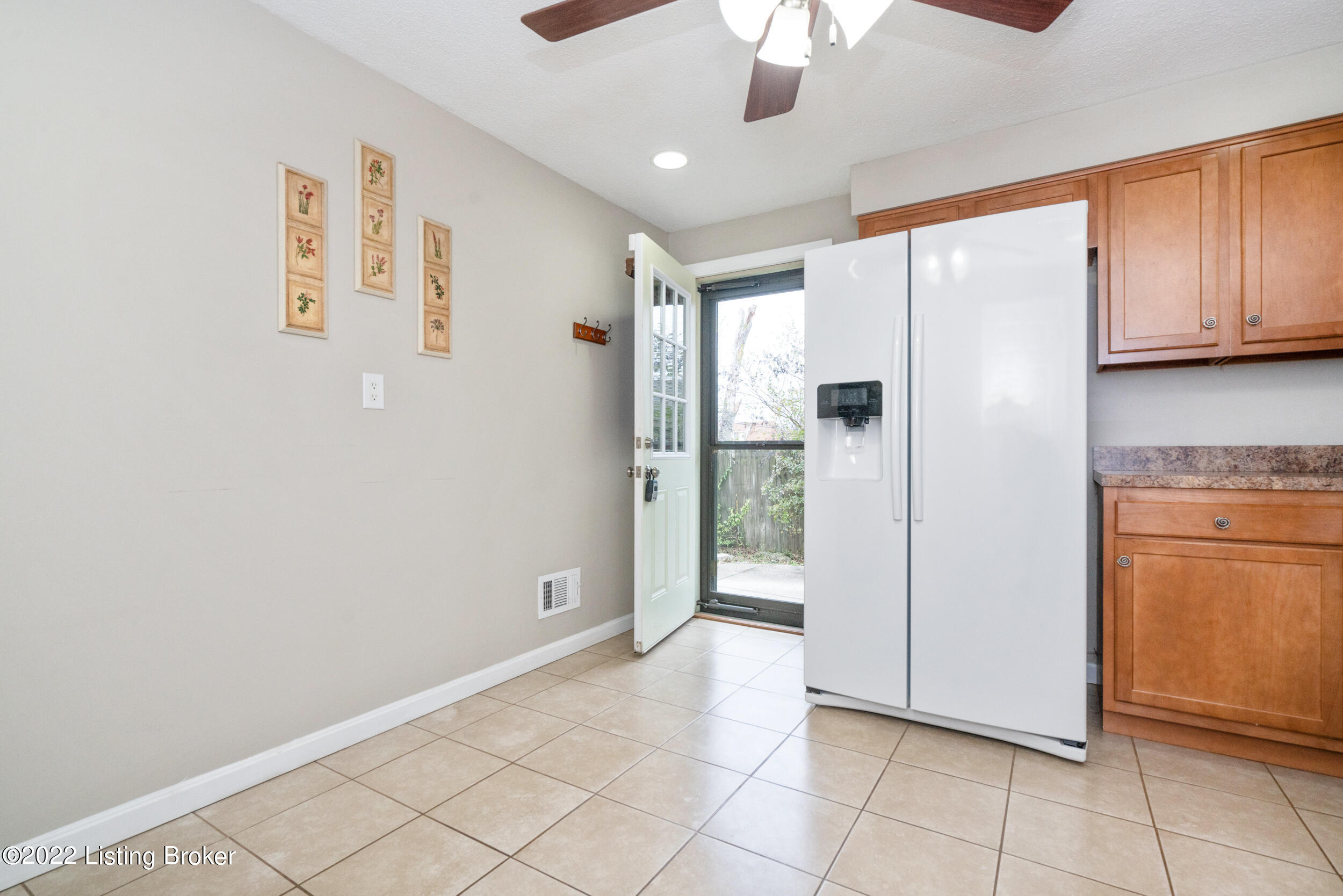 7907 Terry Road Louisville, KY 40258 - Photo 20 of 36 7907 Terry Road-19
