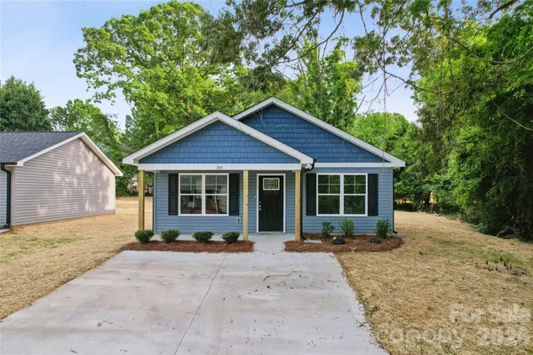 $299,900 | 209 West 17th Street, Kannapolis, NC 28081