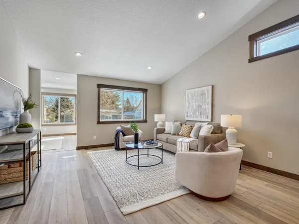 $374,900 | 232 South Chestnut Street, Ellsworth, WI 54011