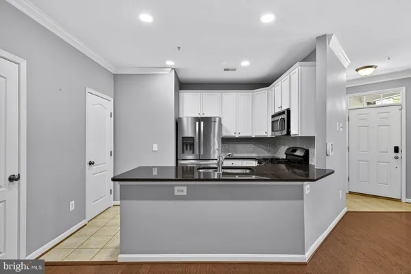 $490,000 | 19464 Promenade Drive, Leesburg, VA 20176