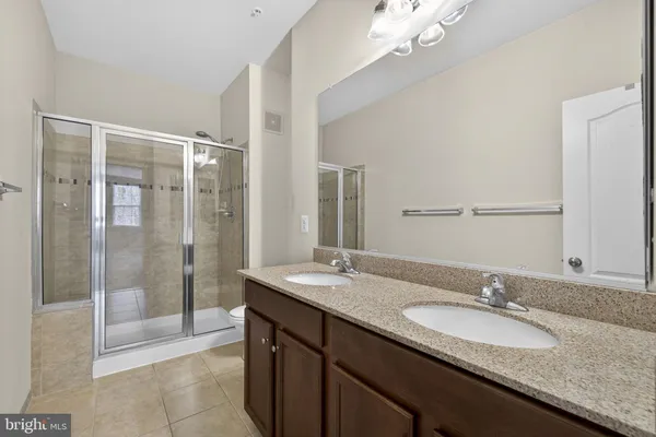 $490,000 | 19464 Promenade Drive, Leesburg, VA 20176