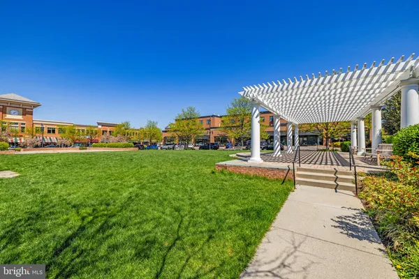 $490,000 | 19464 Promenade Drive, Leesburg, VA 20176