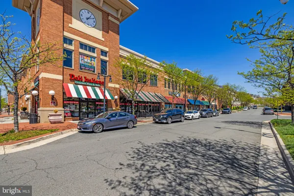 $490,000 | 19464 Promenade Drive, Leesburg, VA 20176