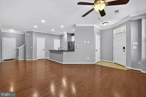$490,000 | 19464 Promenade Drive, Leesburg, VA 20176