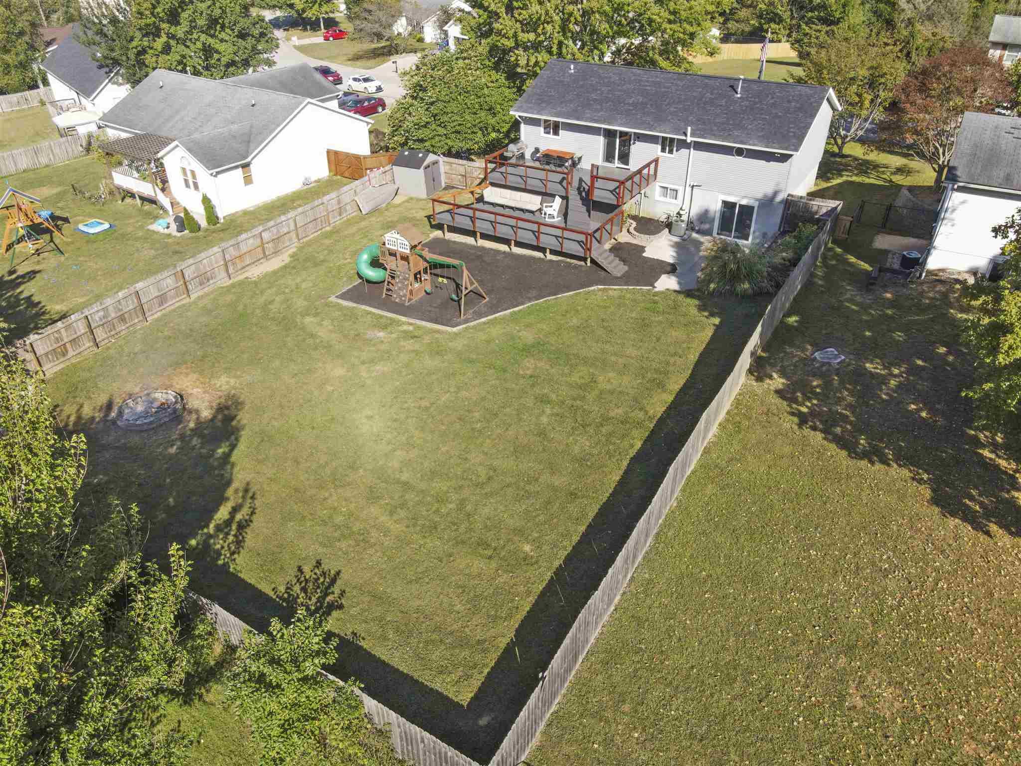 1286 Marigold Road Bloomington, IN 47401 - Photo 4 of 28 Gallery Image 4