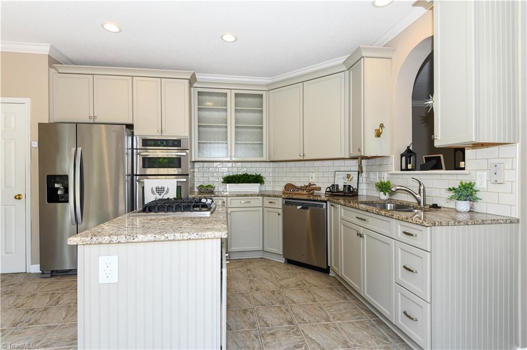 6314 High View Road Greensboro, NC 27410 - Photo 11 of 48 Gallery Image 11