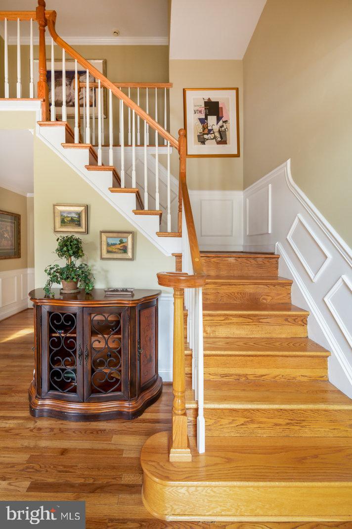 296 Church Road Devon, PA 19333 - Photo 2 of 40 Foyer