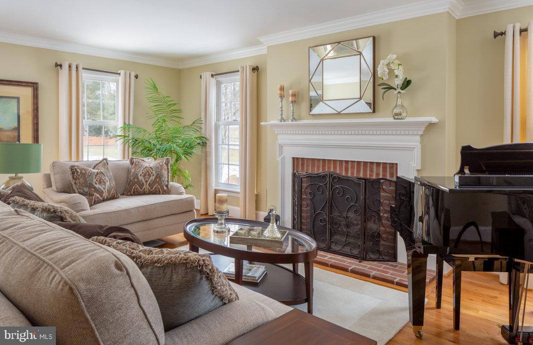 296 Church Road Devon, PA 19333 - Photo 3 of 40 Living Room