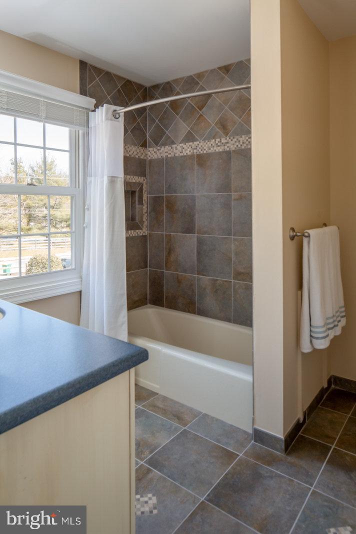 296 Church Road Devon, PA 19333 - Photo 26 of 40 En Suite Bath
