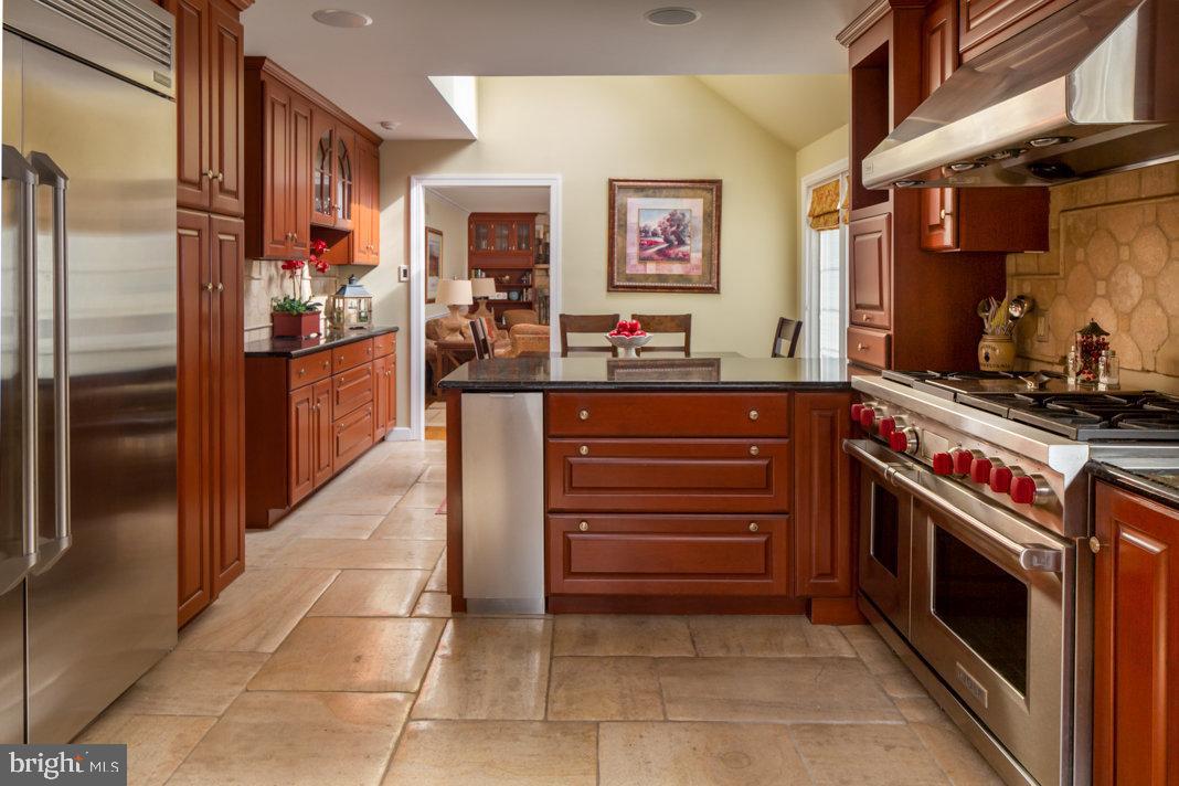 296 Church Road Devon, PA 19333 - Photo 10 of 40 Kitchen