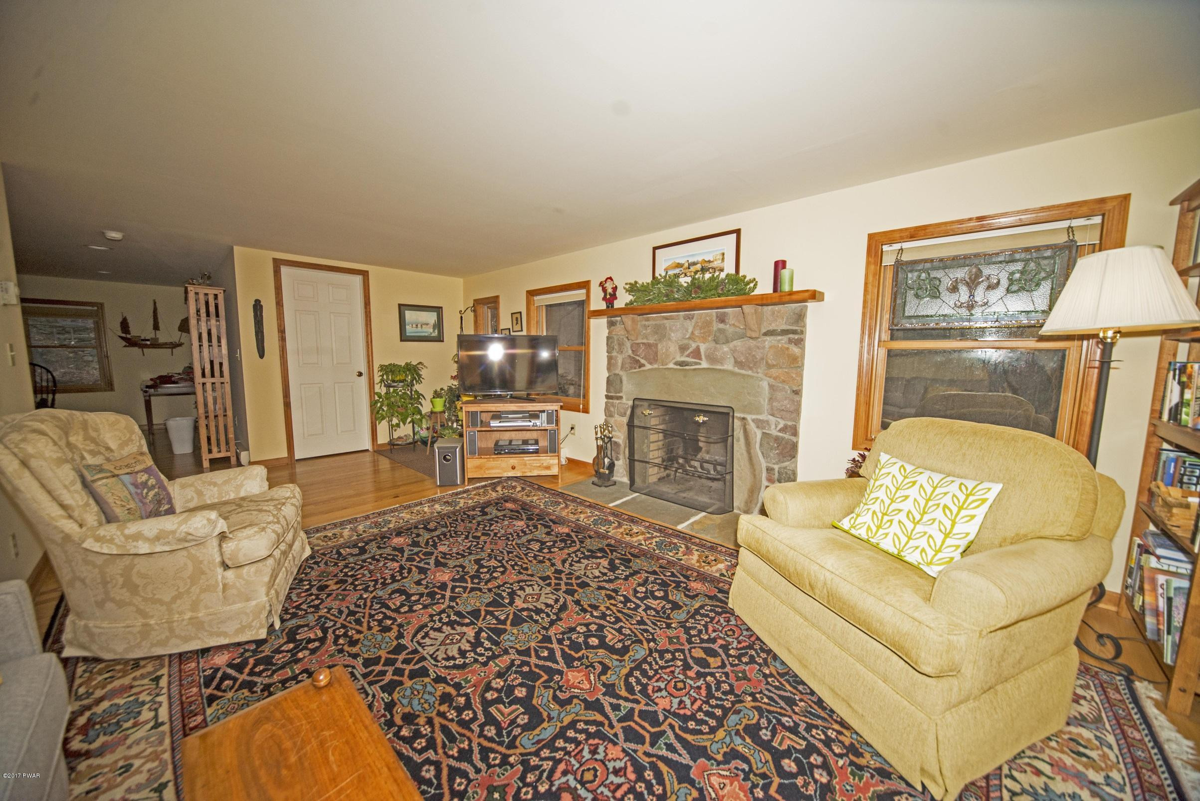 120 Lake In The Clouds Road Canadensis, PA 18325 - Photo 15 of 34 Family Room