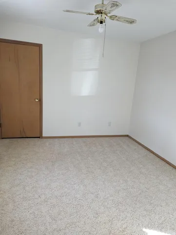 $724 | 376 4th Street East, Unit 11, Halstad, MN 56548